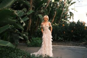 Sabrina Carpenter Instagram - @grammys 🤍🤍 felt so honored to be there for my second time and be nominated and perform!! Thank you to the recording academy for having me, thank you to my fans for being the greatest of all time, and thank you to Cher 

@alessandro_michele @maisonvalentino @ludovicdesaintsernin most love in the world for the magical looks