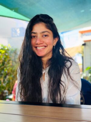 Sai Pallavi Instagram - Happie Happie🥰