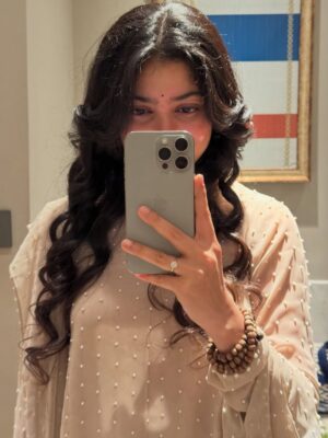 Sai Pallavi Instagram - Just coz I love what i wore 🙈