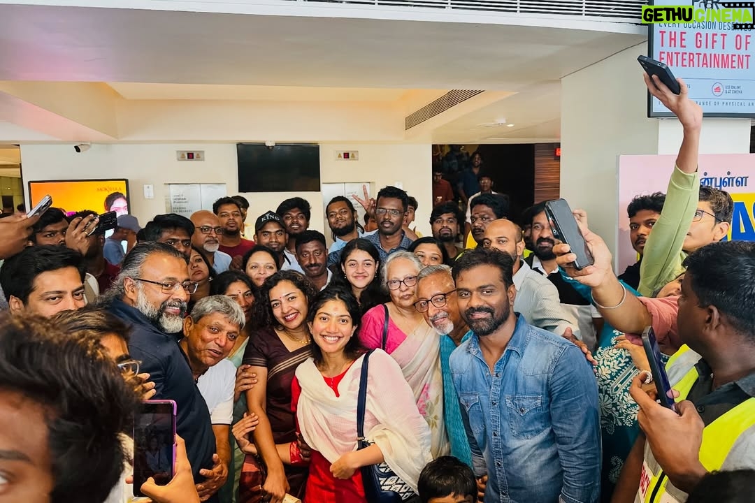 Sai Pallavi - 3.7 Million Likes - 1 year of #Amaran ❤️ 
Thank you for the experience and memories, Dear team❤️ Thank you for the trust and resilience @rajkumarperiasamy Sir 🥹❤️