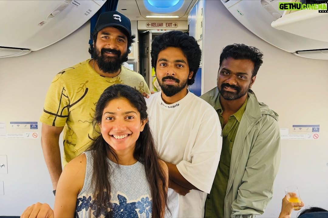 Sai Pallavi - 3.7 Million Likes - 1 year of #Amaran ❤️ 
Thank you for the experience and memories, Dear team❤️ Thank you for the trust and resilience @rajkumarperiasamy Sir 🥹❤️