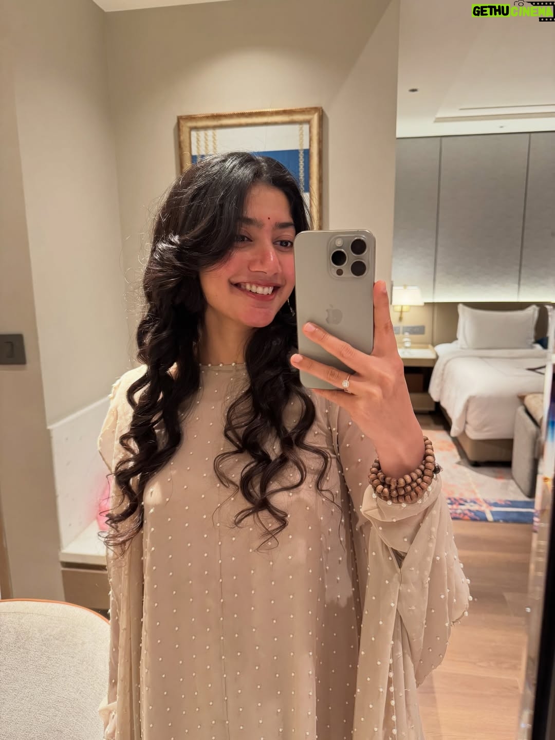 Sai Pallavi - 5 Million Likes - Just coz I love what i wore 🙈