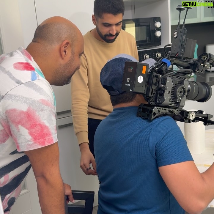 Sameh Sankari - 519 Likes - Mon premier spot télé en tant que réalisateur ✨
Une campagne de sensibilisation pour le Ministère de la Santé, autour de la promotion de l’allaitement maternel et de la protection de l’environnement.

Avec la talentueuse @samehsankari , nous avons réussi à créer une histoire à la fois simple, poétique et profondément humaine.

———

Production : @twilight_prod 
Réalisation : @mednour.abdelhedi 
1er assistante & scripte: @mar.wamtimet 
Actrice : @samehsankari 
Chef Opérateur : @tahaabdelhedi 
Ingénieur de son & mixage : @maknimohammed 
Make-up Artist : @sahbani_imen 
Confort Plateau : @mriwabata 

Merci à toute l’équipe✨ 
———

#Réalisation #premierspottv #CampagneDeSensibilisation #CinémaTunisien #TwilightProduction #MinistèreDeLaSanté #FilmPublicitaire #Environnement #TunisianCinema #BehindTheScenes