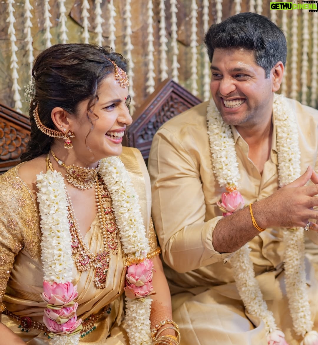 Samyuktha Shanmughanathan - 433.2K Likes - 27.11.2025 💍💗

Photography : @mimosafortwo 
Videography:
@
@filmsbymanijegan 
MUA : @rachelstylesmith 
Jewelry : @nacjewellers