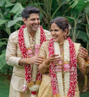 Samyuktha Shanmughanathan Instagram - 27.11.2025 💍💗

Photography : @mimosafortwo 
Videography:
@
@filmsbymanijegan 
MUA : @rachelstylesmith 
Jewelry : @nacjewellers