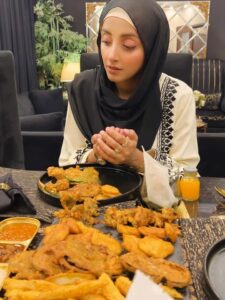 Actress Sanam Chaudhry HD Photos and Wallpapers March 2026