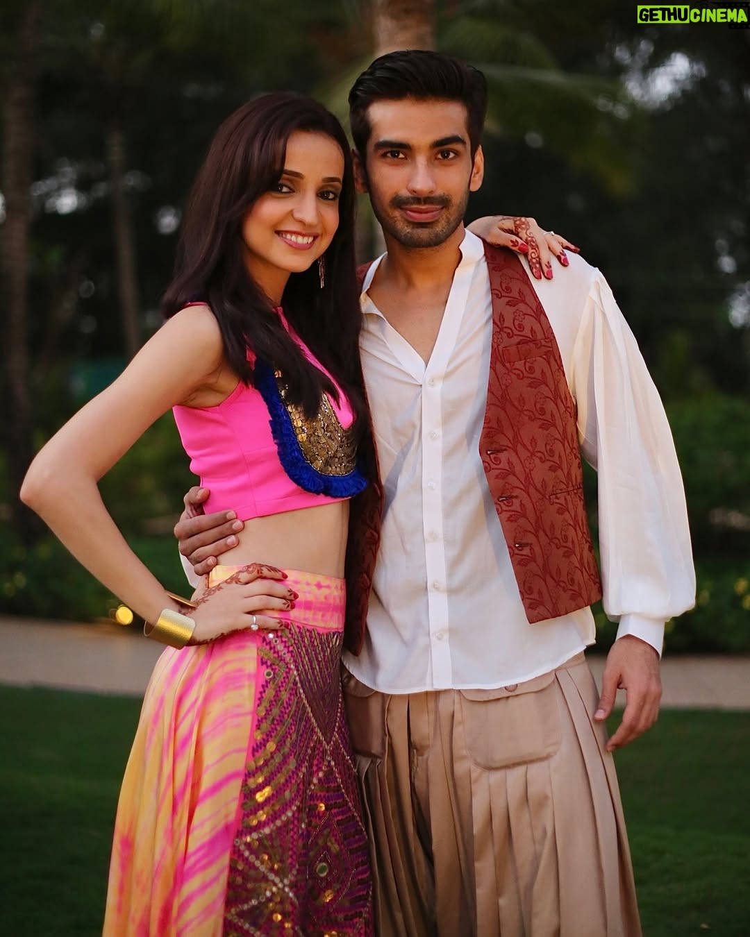 Sanaya Irani - 0.9 Million Likes - 25/01/2016 we said I do 💍
25/01/2026 still choosing each other, every day ❤️
10 years of love, growth, laughter and a whole lot of life in between.
Kuch to hai tujhse Raabta ❤️