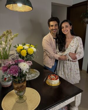 Sanaya Irani Instagram - 25/01/2016 we said I do 💍
25/01/2026 still choosing each other, every day ❤️
10 years of love, growth, laughter and a whole lot of life in between.
Kuch to hai tujhse Raabta ❤️