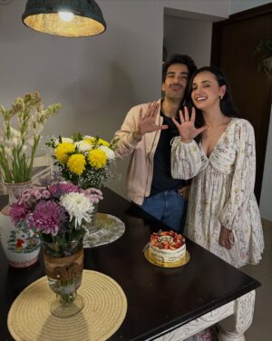 Sanaya Irani Instagram - 25/01/2016 we said I do 💍
25/01/2026 still choosing each other, every day ❤️
10 years of love, growth, laughter and a whole lot of life in between.
Kuch to hai tujhse Raabta ❤️