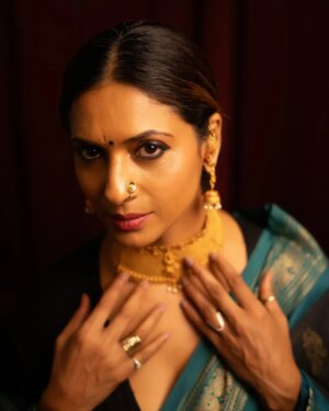 Sandhya Shetty Instagram - Draped in timeless silk, she embodies grace, strength and quiet confidence that speaks volumes without uttering a single word🔥

Photographer - @creativecollab
Makeup & Hair - @tabassumbhatii @tabassumbhatii.official
Designer - @kaushikshrimanker @shrimankerandyogi

#SandhyaShetty #NoFear #ElegantWoman #BeautyWithStrength #happywomensday❤️ IndianActor 

[Sandhya Shetty, Supermodel Look, Indian Actor, Fierce Woman, Power Dressing, Power And Grace]