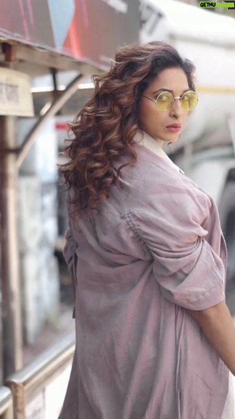 Sandhya Shetty - 0.9K Likes - I walk in calm, but my presence speaks volumes, commanding attention effortlessly with quiet strength, unwavering confidence and undeniable power✨

Videographer - @creativecollab
Makeup & Hair - @tabassumbhatii @tabassumbhatii.official
Designer - @kaushikshrimanker @shrimankerandyogi

#SandhyaShetty #NoFear #ElegantWoman #BeautyWithStrength #IndianActor 

[Sandhya Shetty, Supermodel Look, Indian Actor, Fierce Woman, Power Dressing, Power And Grace]