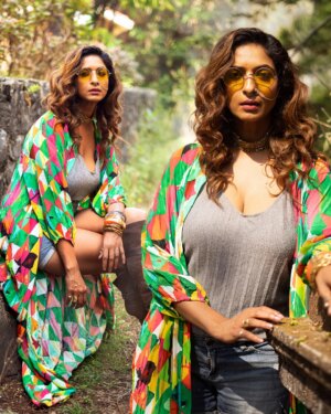 Sandhya Shetty Instagram - Confidence in her stride, sunshine in her aura and power stitched into every detail, she walks like she owns every horizon she touches✨

Photographer - @creativecollab
Makeup & Hair - @tabassumbhatii @tabassumbhatii.official
Designer - @kaushikshrimanker @shrimankerandyogi

#SandhyaShetty #NoFear #ElegantWoman #BeautyWithStrength #IndianActor 

[Sandhya Shetty, Supermodel Look, Indian Actor, Fierce Woman, Power Dressing, Power And Grace]