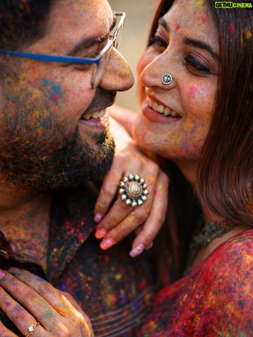 Sandipta Sen - 57.1K Likes - Dol khelte parchina toh ki hoyeche? Edited chobi diye wish toh korai jay! 😄
🌸 Shubho Dol Utsob 🌸✨ Happy Holi ✨
Shobai bhalo thakun, rongin thakun, nirapod thakun. 💛💚💙
Thank you @twc2014india 🫶