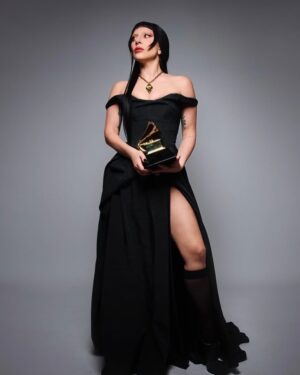 Sandra Amador Instagram - Gaga x @tiffanyandco @viviennewestwood 🖤