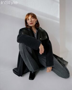 Sandra Amador Instagram - Elizabeth Olsen x @instylemagazine
Editor-in-Chief: @sallyholmes
Writer: @jasonsheeler
Photographer: @izackmr
Stylist: @sandraamador.xx
Hair Stylist: @djquintero
Makeup: @gitabass
Manicure: @nailsbymamie
Talent Booker: @jasonsheeler