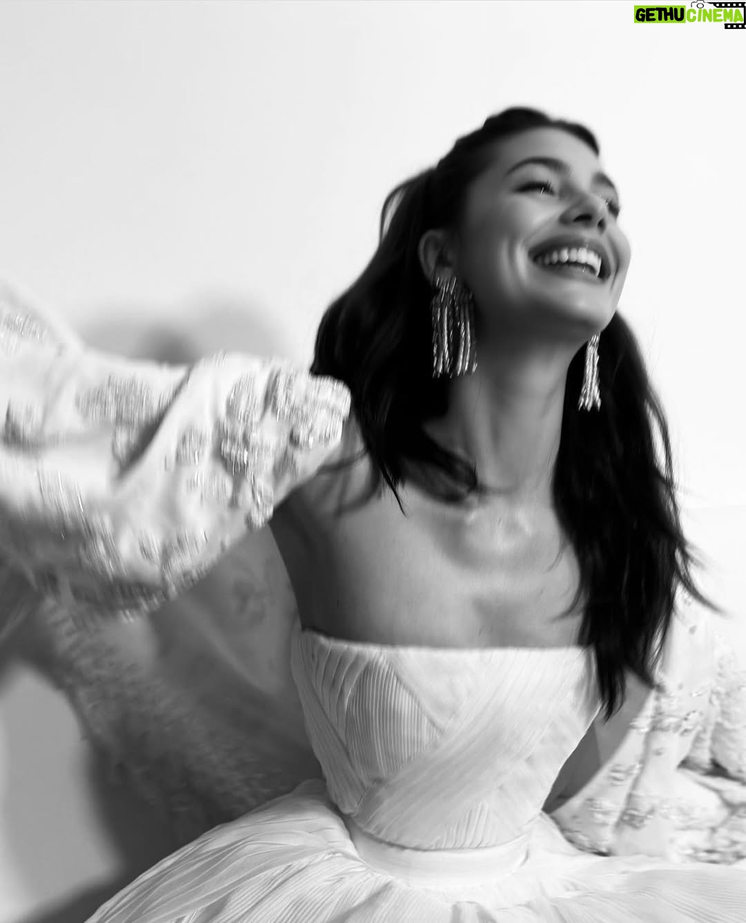 Sandra Amador - 443 Likes - @chanelofficial