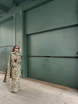 Sandra Amador Instagram - In desperate need of this coat 🐆
@brandonmaxwell