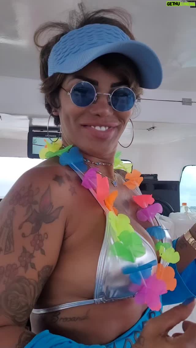 Sandra Pimentinha - 3 Likes - Niver #resenha dos bastidores  no @passeios.graziemar  gratidão @rocaop1 "O Pirata"