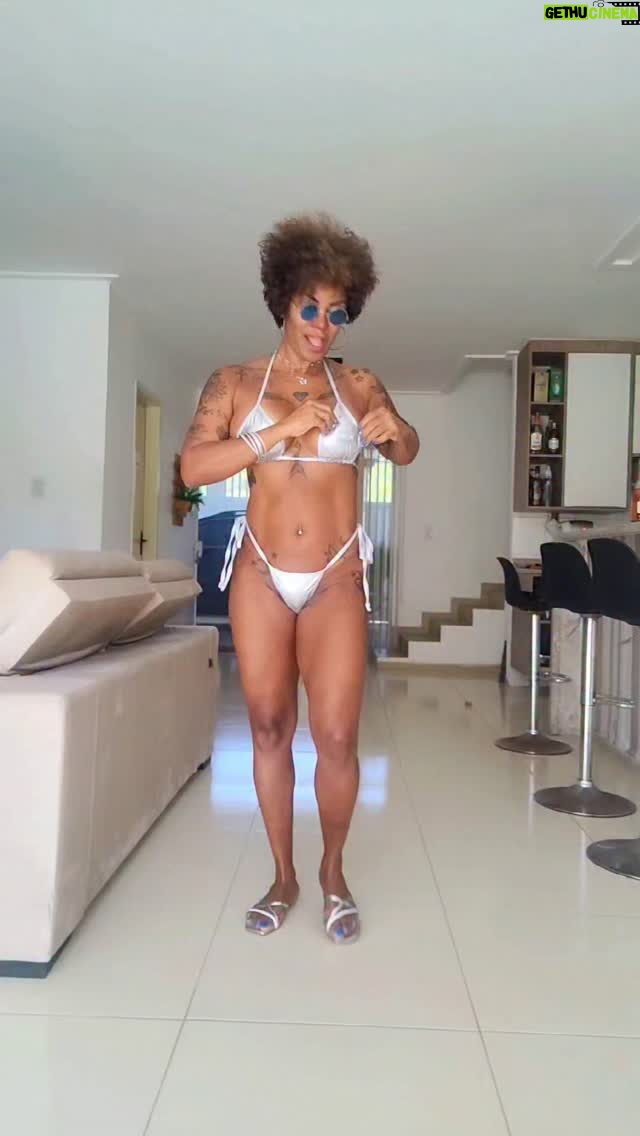 Sandra Pimentinha - 3 Likes - Parabéns para mim,  5.1  uma boa ideia 💡...gratidão Senhor  @cachaca51oficial