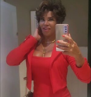 Sandra Pimentinha Instagram - Registrando um TBT de milhões....jantando com os amigos OFF, aqueles que não tem redes sociais ....#mafiosos $$$ altamente periculosos $$$
Tudo suspeito kkkkkkkkk
