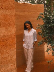 Actress Saniya Iyappan HD Photos and Wallpapers January 2026