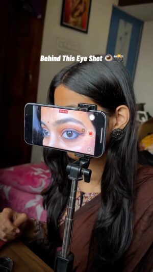 Sanjana Instagram - Eye Shot – BTS 👁️📸🤎
#eye #behindthescene #bts #eyemakeuplook