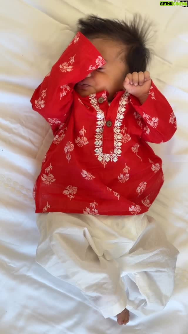 Sarah Hussain - 23K Likes - Alhamdulillah for Ayaan’s first Iftaar Ki Dawaat 🥹🌙
@hopscotch.in sent us this adorable outfit from their Eid collection. 🤌🏻
Everyone couldn’t stop gushing over Ayaan & our home was filled with family, laughter, duas & the tastiest spread.
Check out their festive collection. Link in my Bio 🫶🏻 #ZingyZest #Ramzaan #Eid #Love
