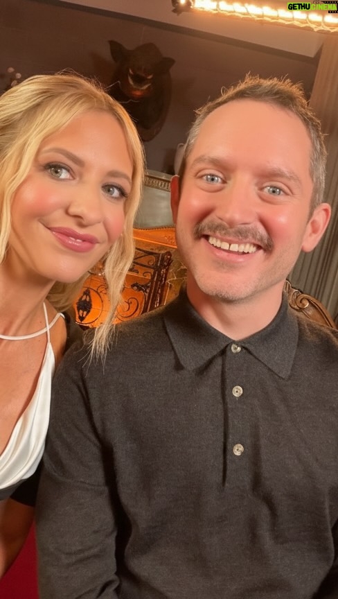 Sarah Michelle Gellar - 443.8K Likes - Well…… Do you wear wigs?!? @readyornotfilm #elijahwood