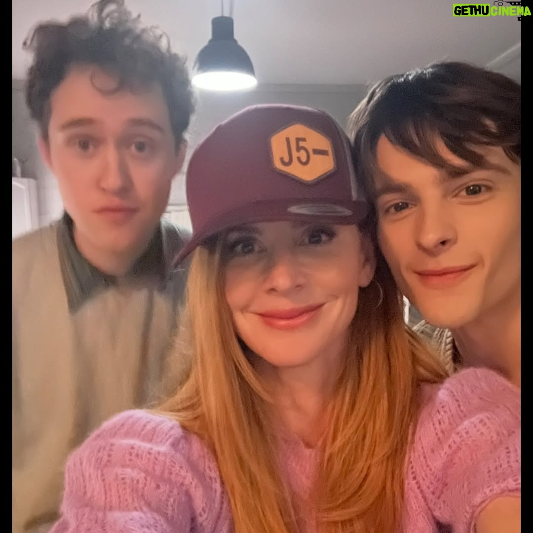 Sarah Rafferty - 279.6K Likes - Never too late for a little season 2 BTS as we wrap up season 3. Exceedingly grateful for my Walter Boys fam. #mylifewiththewalterboys #mamarazzi