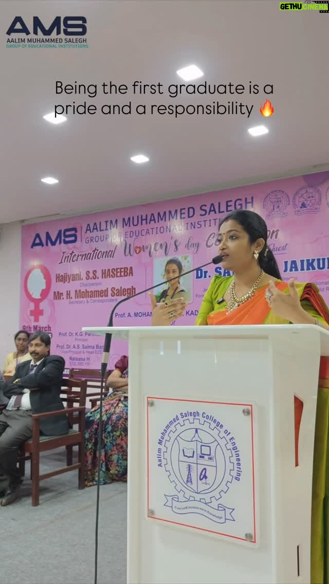 Saranya JaiKumar - 1.7K Likes - உங்கள் இலக்கிலிருந்து உங்கள் கண்களை எடுக்கும்போது நீங்கள் காணும் பயங்கரமான விஷயங்கள் தடைகள் 🔥

Dr Saranya Jaikumar
Educational Psychologist
