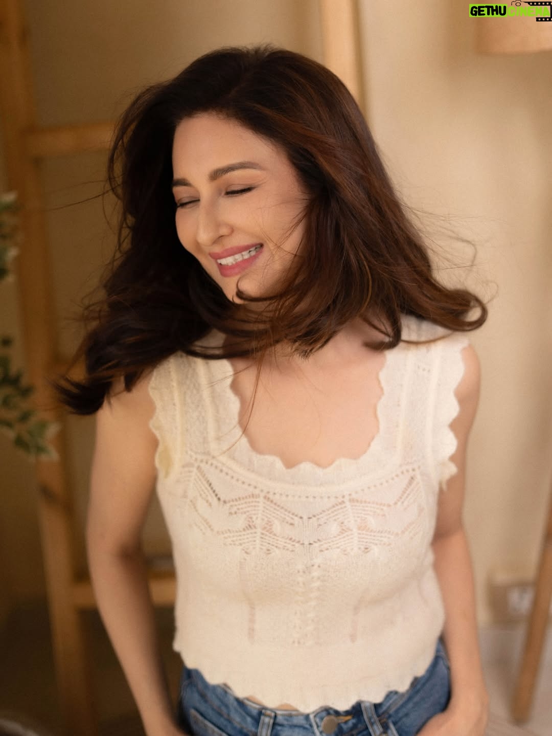 Saumya Tandon - 50.5K Likes - Smile 😃! 
From different times.
