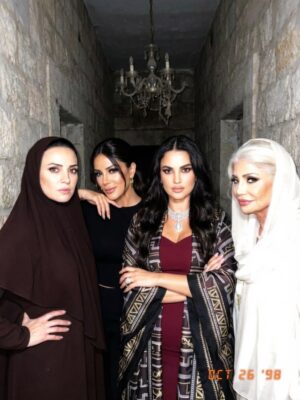 Sawsan Badr Instagram - سميحة و بناتها المنتشرات في المسلسلات لينشرن الخير ، الحب و الطيبه 😌💖 
- سميحة : @sawsanbadrofficial 
- علياء : @injyelmokkaddem 
- مياده : @dorra_zarrouk 
- نرجس : @rihamabdelghafour 
Fanmade by @saritta.sawsan 

#sawsanbadr #سوسن_بدر #الست_موناليزا #درة_زروق #إينجي_المقدم