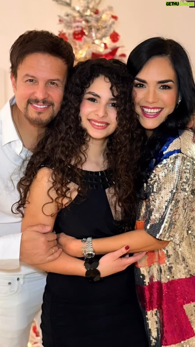 Scarlet Ortiz - 106.3K Likes - Refelizzz Cumpleaños #16 a nuestra hija amada @barbarabrianaburkle verte crecer y convertirte en una hermosa jovencita es una bendición para nosotros! Te amamos y agradecemos a Dios el tenerte y que te siga colmando de bendiciones! Te amamossss!! Que todos tus deseos se te cumplan hija amada! Y ahora tus sobrenombres 😜 : agugugu 👉🏻 Yul por supuesto! negrita, pollito brown, princesa de melocotón!!!! #happybirthday #sweet16 #losbürkleortiz