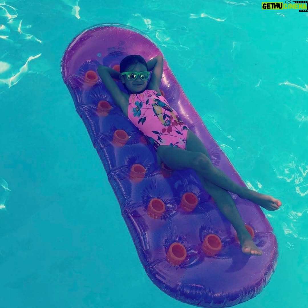 Scarlett Estevez - 332.7K Likes - #2016 last slide is my fav