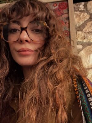 Selin Şekerci Instagram - “Senin fotoğraf galerinde ne fotoğrafların vardır kesin post paylaşsana ya”
Eskiden yeniye, yazdan kışa oynat bakalım.