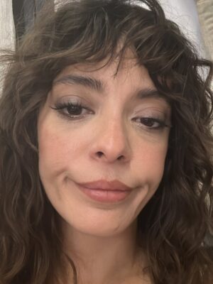 Selin Şekerci Instagram - “Senin fotoğraf galerinde ne fotoğrafların vardır kesin post paylaşsana ya”
Eskiden yeniye, yazdan kışa oynat bakalım.