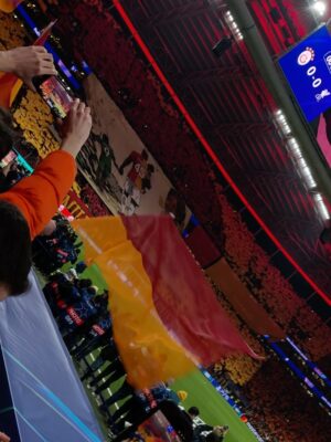 Serenay Aktaş Instagram - Çocukluk aşkımsın... 💛♥️
@ultraslan 🫂
"Kısacası Galatasaray, bir halatı hep birlikte çekenlerin, hep birlikte üzülüp, hep beraber sevinmesini bilenlerin takımıdır.”
Baba Gündüz