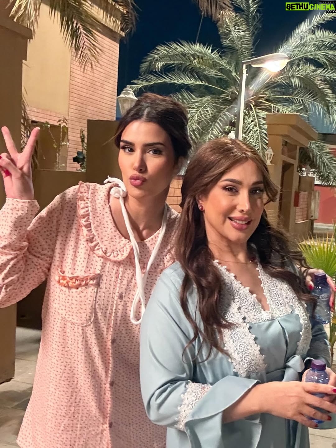 Shahad Al-Khattab - 5.3K Likes - ادري بيكم تحبون الكواليس وميعاد ماتحب تحرمكم من شي 🥰

شنو تتوقعون رح تكون نهاية ميعاد؟ #الغميضة 🎬
