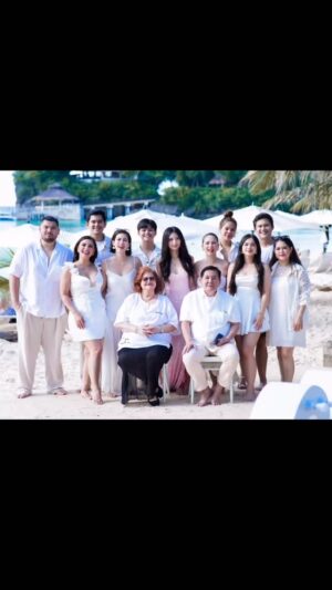 Shaina Magdayao Instagram - Better when we’re together. Family is everything. Happiest 18th birthday to our dearest Sofia. We love you so much 🩷 

📸 @boracaylocalphotographer @boracaysnaps 

#magdayaofamily #magdayaosisters #boracay #happynewyear