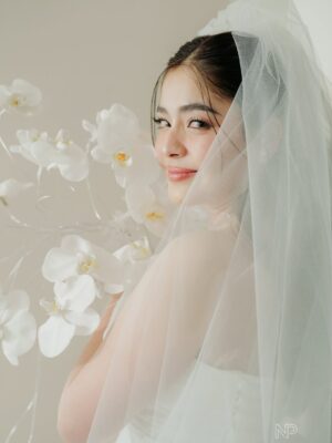 Shaira Diaz Instagram - Every girl dreams of looking and feeling her absolute best on her most special day — and I truly did. 👰🏻‍♀️

Thank you to the whole team for making me the most beautiful bride in my husband’s eyes. I felt immaculate 🤍 grabe kayo. 

Makeup: @joanquiz0n 
Hair: @janamazing 
Photo: @niceprintphoto 
Stylist: @weddingsbycath @cathsobrevega  @angelzamoraa @limchana 
Jewelry: @arnyrossjewelry 
Wedding Bouquet: @gideonhermosa 
Bridal Robe: @evethelabel_ 
Afterparty Gown: @maureenreecacouture 
Bridal Gown: @choijaehoon.official 
Hair: @studiofixbyalexcarbonell 
Nails: @tulua_bfhomes 
Skin: @benchskinexpert 
Glow: @belle_dollsph 
Coordinators: @eventsbymissp