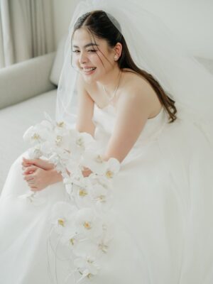 Shaira Diaz Instagram - Every girl dreams of looking and feeling her absolute best on her most special day — and I truly did. 👰🏻‍♀️

Thank you to the whole team for making me the most beautiful bride in my husband’s eyes. I felt immaculate 🤍 grabe kayo. 

Makeup: @joanquiz0n 
Hair: @janamazing 
Photo: @niceprintphoto 
Stylist: @weddingsbycath @cathsobrevega  @angelzamoraa @limchana 
Jewelry: @arnyrossjewelry 
Wedding Bouquet: @gideonhermosa 
Bridal Robe: @evethelabel_ 
Afterparty Gown: @maureenreecacouture 
Bridal Gown: @choijaehoon.official 
Hair: @studiofixbyalexcarbonell 
Nails: @tulua_bfhomes 
Skin: @benchskinexpert 
Glow: @belle_dollsph 
Coordinators: @eventsbymissp