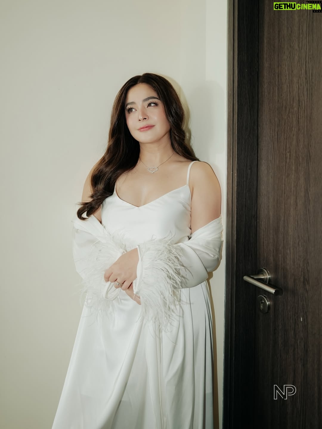 Shaira Diaz - 380.6K Likes - Every girl dreams of looking and feeling her absolute best on her most special day — and I truly did. 👰🏻‍♀️

Thank you to the whole team for making me the most beautiful bride in my husband’s eyes. I felt immaculate 🤍 grabe kayo. 

Makeup: @joanquiz0n 
Hair: @janamazing 
Photo: @niceprintphoto 
Stylist: @weddingsbycath @cathsobrevega  @angelzamoraa @limchana 
Jewelry: @arnyrossjewelry 
Wedding Bouquet: @gideonhermosa 
Bridal Robe: @evethelabel_ 
Afterparty Gown: @maureenreecacouture 
Bridal Gown: @choijaehoon.official 
Hair: @studiofixbyalexcarbonell 
Nails: @tulua_bfhomes 
Skin: @benchskinexpert 
Glow: @belle_dollsph 
Coordinators: @eventsbymissp