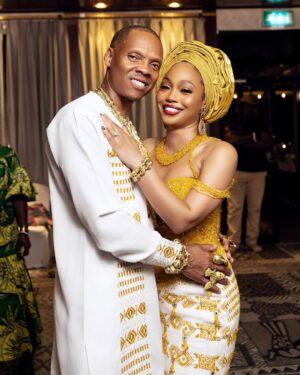 Shamari DeVoe Instagram - 20 years later we said I do again… This time in the Motherland 🇬🇭. 

Through every challenge, God kept us. Celebrating our love while finally making it back “home” made this moment even more powerful. 

Legacy. Love. Forever. ❤️

~The DeVoes….✊🏾 #DeVoeTeD

#RonnieDeVoe #ShamariDeVoe #Ghana #Afrozons