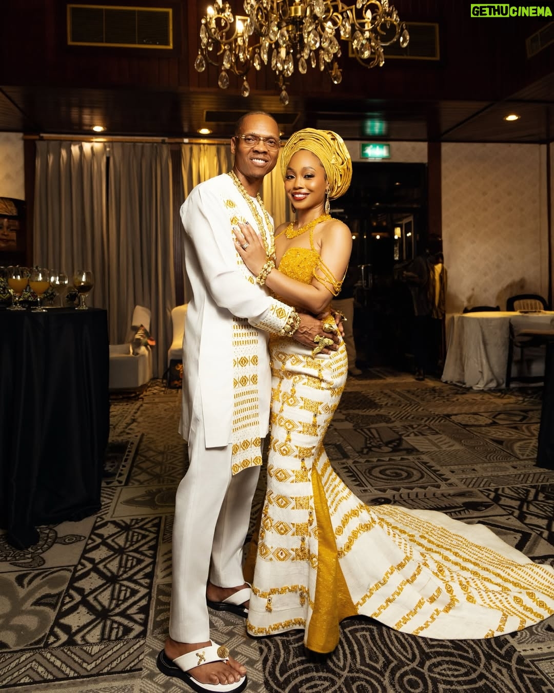 Shamari DeVoe - 72.6K Likes - 20 years later we said I do again… This time in the Motherland 🇬🇭. 

Through every challenge, God kept us. Celebrating our love while finally making it back “home” made this moment even more powerful. 

Legacy. Love. Forever. ❤️

~The DeVoes….✊🏾 #DeVoeTeD

#RonnieDeVoe #ShamariDeVoe #Ghana #Afrozons