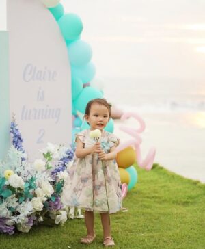 Shandy Aulia Instagram - Goodness of God🤍
Six years ago, you changed my world for the better. 
Now, you’re growing into the awesome little girl. 
Thank you for being such an amazing daughter 
@missclaireherbowo ❤️