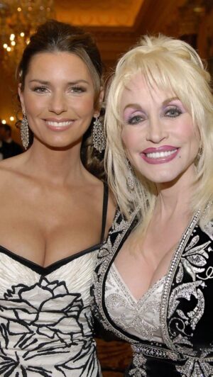 Shania Twain Instagram - I want to wish the most happiest of birthdays to my musical hero @dollyparton! ❤️ What a privilege it is to know you... Little miss Twain was so lucky growing up with you as a role model. We are strong, kick-ass women in country music just like so many before us but you were my true inspiration.