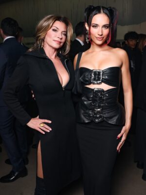 Shania Twain Instagram - I’m feeling inspired by the tenacity we’re seeing in a new generation of incredibly talented artists. It’s a real privilege, as an artist with 30  years under my belt, to get to show my love and support for artists at the start of their own career journey. Congratulations to all the @grammys nominees and winners - never compromise your vision, never stop sharing your art. You make our world a better place. 🫶

📷 Courtesy of @gettyimages / @bfa for @universalmusicgroup