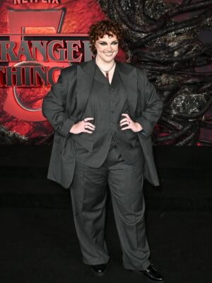 Shannon Purser Instagram - Stranger Things changed my life 10 years ago and opened the door to the career of my dreams. I’m truly, eternally grateful to have been a part of something so special. Thank you Duffer bros, thank you @carmencubacasts, thank you Barb ♥️ 

styling: @sophiestraussstyling with tailoring by Lynda Arnold 🤍 

makeup: @alyssamarieartistry 🤍

And a special shout out to my dear @hannahshlapak who worked on the show in locations for much longer than Barb was ever on screen. Congratulations to the amazing crew!