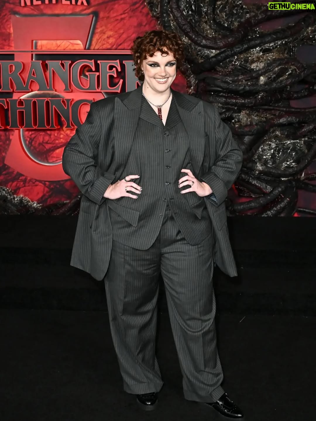 Shannon Purser - 472K Likes - Stranger Things changed my life 10 years ago and opened the door to the career of my dreams. I’m truly, eternally grateful to have been a part of something so special. Thank you Duffer bros, thank you @carmencubacasts, thank you Barb ♥️ 

styling: @sophiestraussstyling with tailoring by Lynda Arnold 🤍 

makeup: @alyssamarieartistry 🤍

And a special shout out to my dear @hannahshlapak who worked on the show in locations for much longer than Barb was ever on screen. Congratulations to the amazing crew!