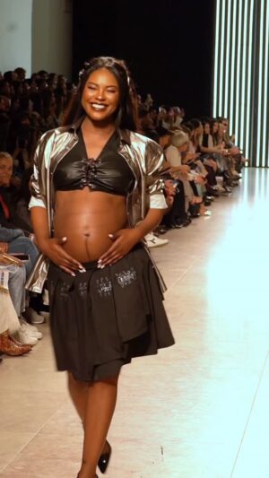 Sharam Diniz Instagram - A mamã tá ON ☺️

@lisboafashionweek x @duartehajime AW26’

Credits: @maisonbecreative 
Make up: @beatriz.texugo.mua 
Hair: @vilelathayla